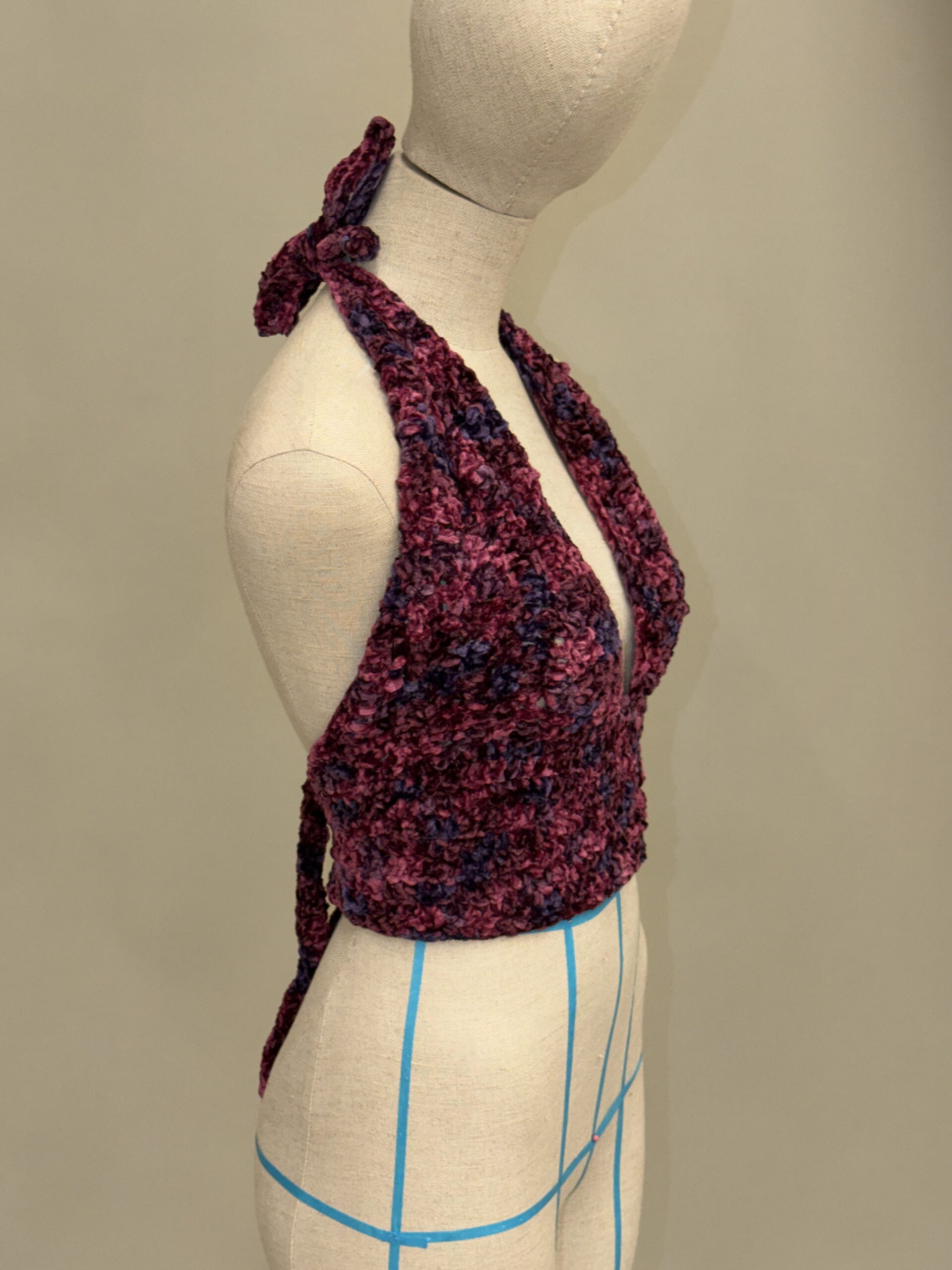 halter top (3) halter top (3)