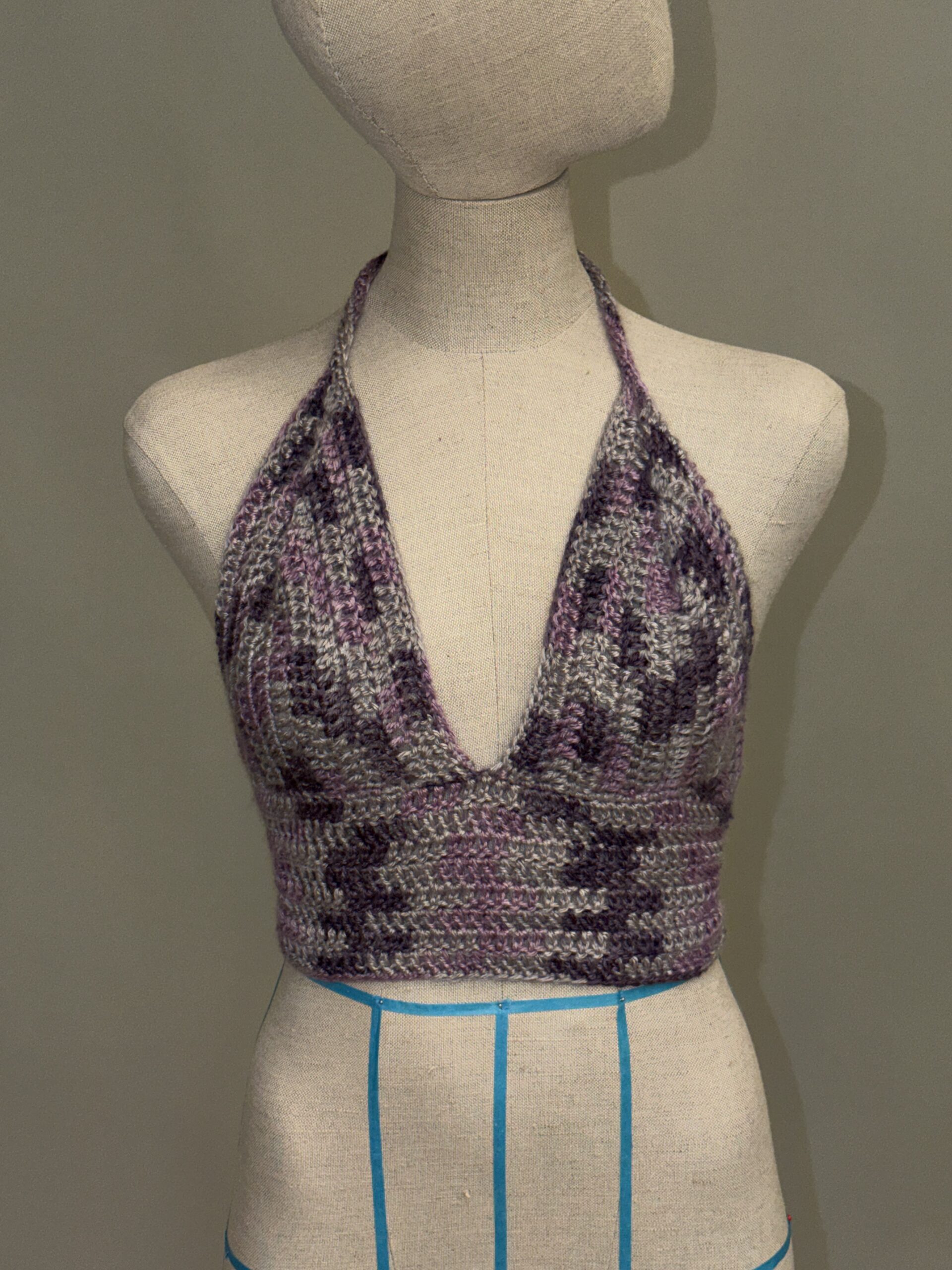 halter top (5) halter top (5)