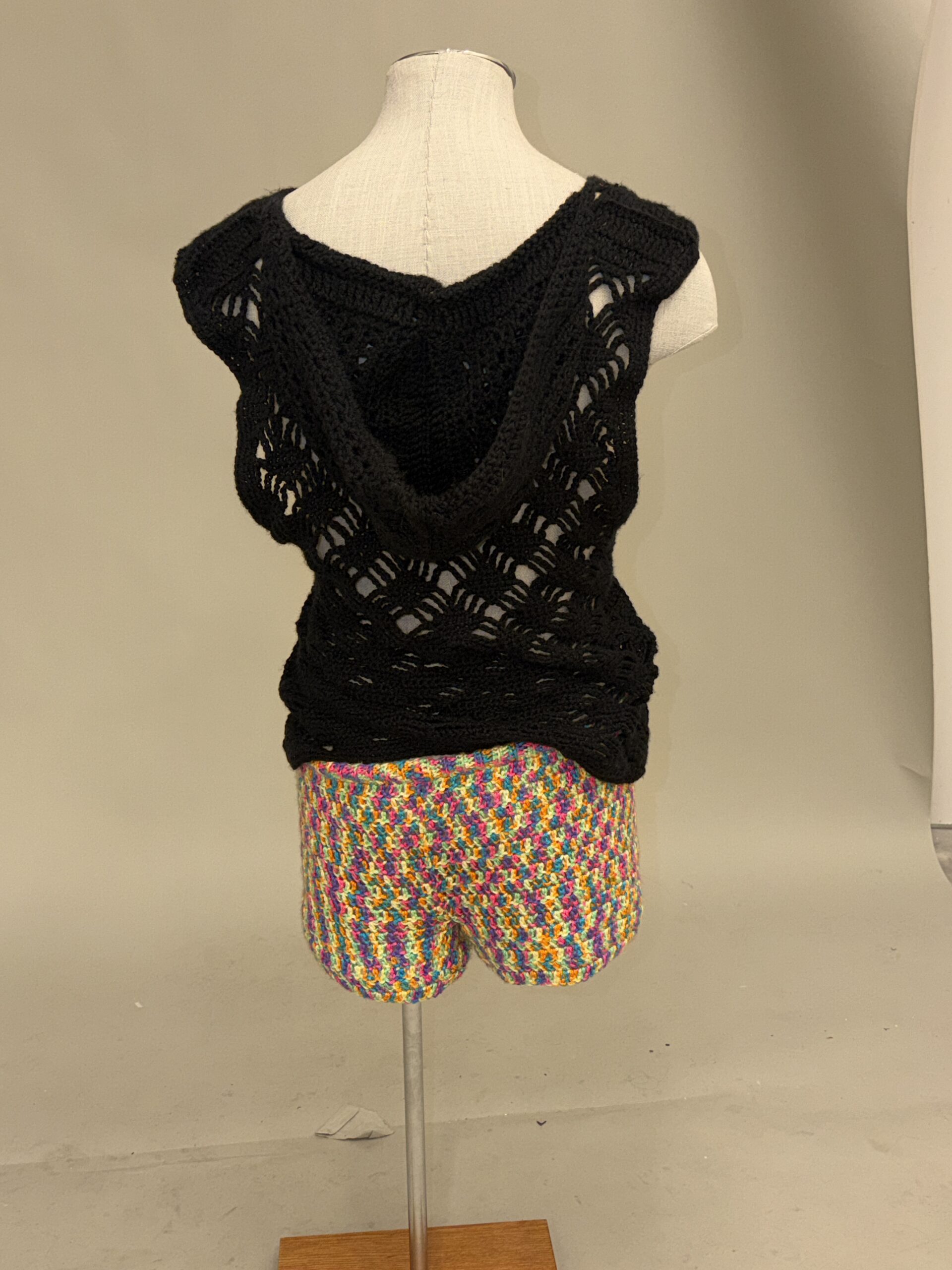Dark nighttime crochet runway look